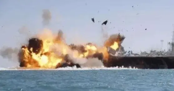深夜海面枪声四起！霍尔木兹海峡爆发交火，能源咽喉再起风浪