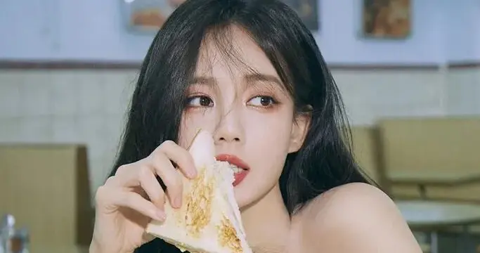 李一桐活力美图