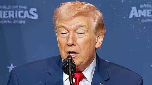 威武霸气：特朗普在昨天再次说中国向伊朗输