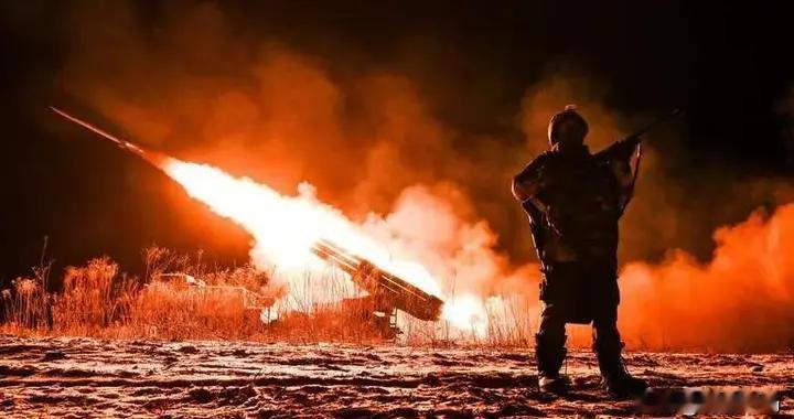 俄军大规模空袭打明牌了，10天炸一轮：乌东和乌西交替着轮流打击