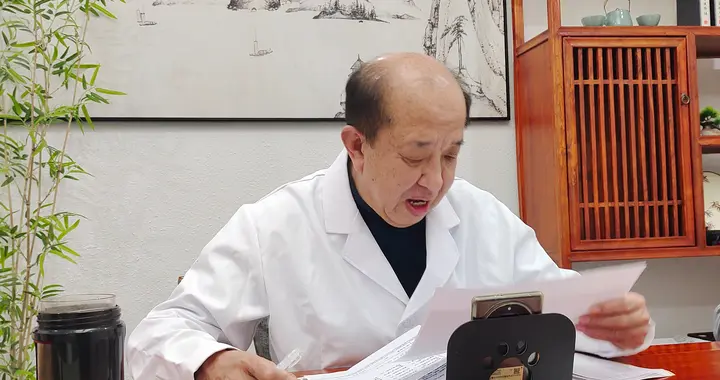 看懂抽动根源肝风内动！四味家常本草，温和帮孩子熄风调体质