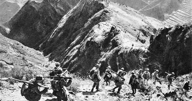 马步芳的报务员扣下绝密电报，救了李先念部队，后来成为开国少将