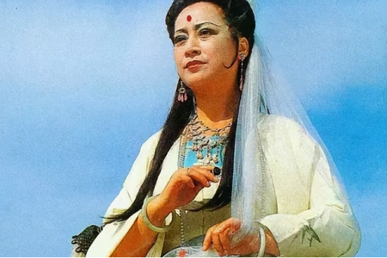 1959年毛主席接见“观世音”左大玢问她：你为什么姓左，不姓右？