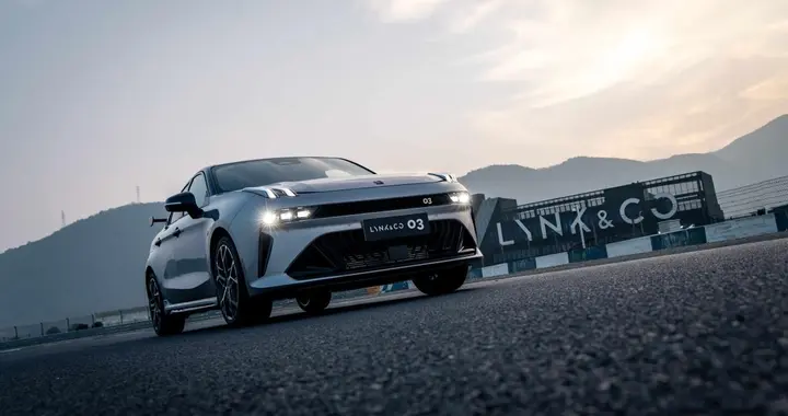 原厂大尾翼首登赛道，第三代领克03展现硬核性能