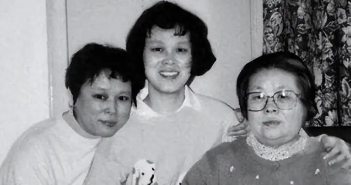 50年代，田家英想寻回送出的孩子，妻子为何拦住他？只因签了协议
