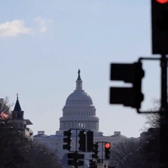 自说自话、自相矛盾、自食其果的“自”字辈绝活，川宝已经修炼到满级了。<...
