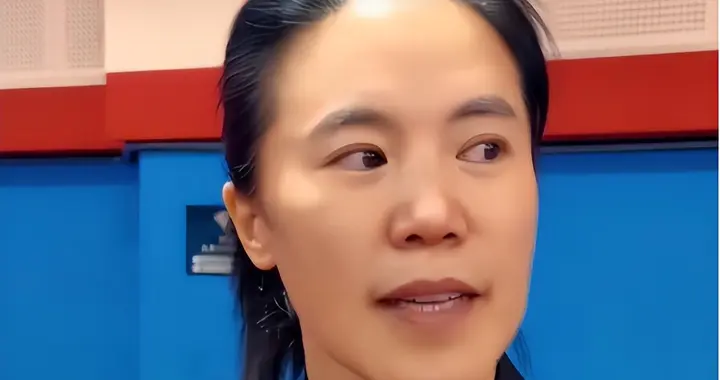 央媒发文，高调官宣王楠新身份，资产查封被带走调查传闻早有真相