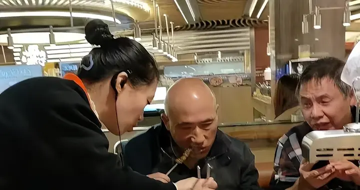 99元自助、140万赞：宁波20年老店的善意，戳破当下最缺的烟火气