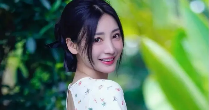 纯欲天花板—柳岩