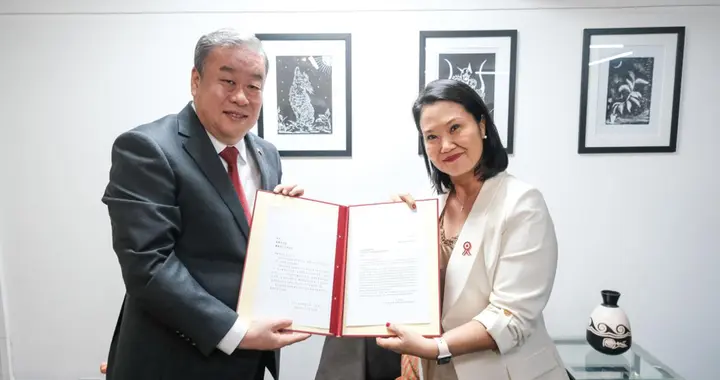 藤森庆子当面收下中方贺电，秘鲁新总统对中国，许下一个郑重承诺