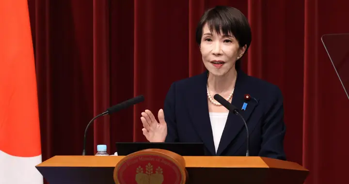 中国禁令逼得高市早苗背水一战，赌上了自己日本首相的大位