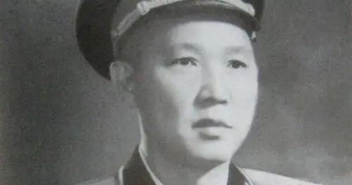 傅崇碧回忆铁原阻击战，多次提及187师及其师长晋升上将的经历。