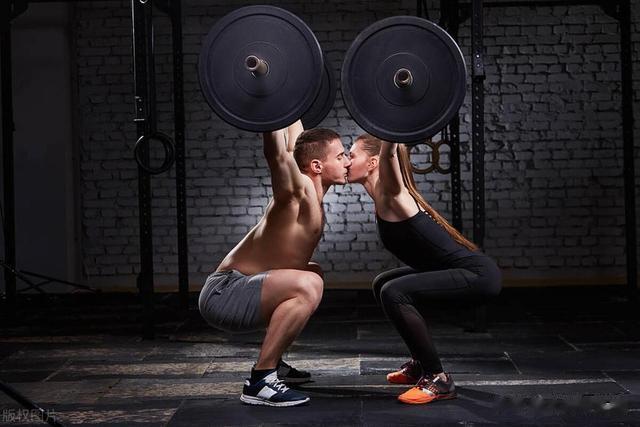 深蹲攻略：标准动作与关键注意事项