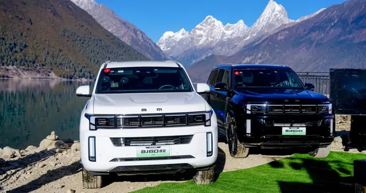 标配高原制氧+卫星通信，BJ60增程行政版解锁不一样的冬季西藏