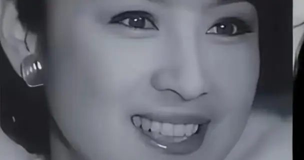 直到谢贤去世才知道， 还有比林青霞更美的，就是谢贤的前妻甄珍