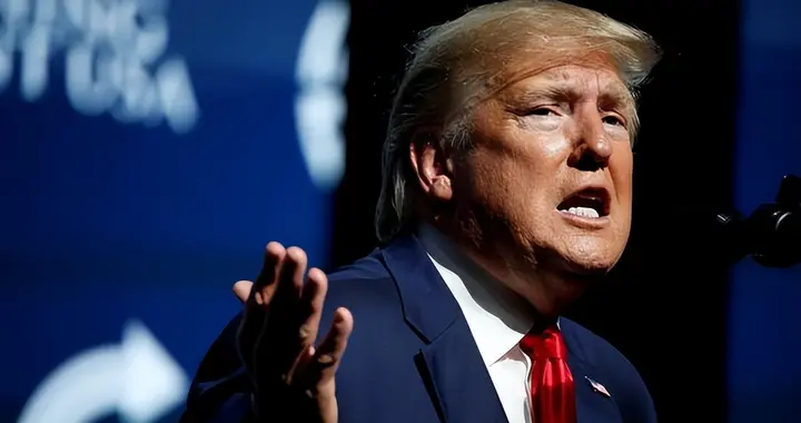 特朗普出尔反尔！上午说伊朗战争快结束，晚上就放狠话要打到底！