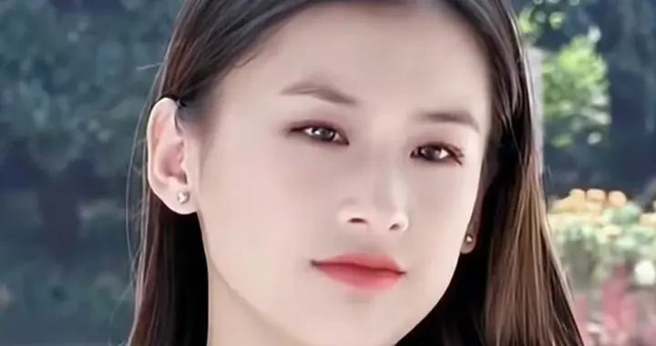 黄圣依这“初代白月光”含金量，直接拉满！