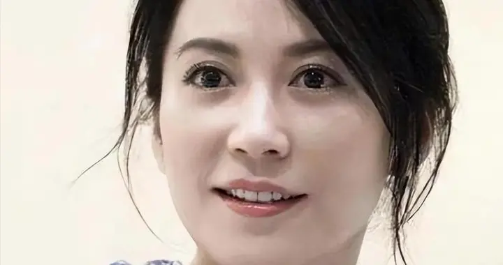 不结婚怎么解决生理需求？55岁至今单身的俞飞鸿，活成了这般模样