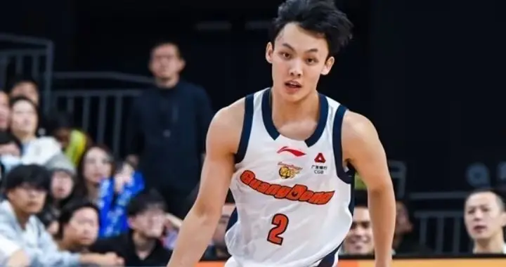 广厦、广东3连胜抢上海位置，山东7连胜入正轨，江苏9连败追四川