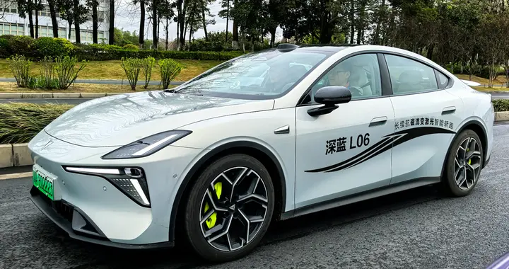 同级唯一磁流变悬架，深蓝L06跑山是什么水平？