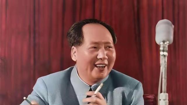 东方萤：毛主席早就说过，高薪养不了廉。这