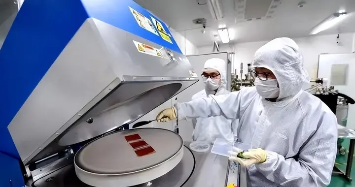 被马斯克说中了，全球争抢的不是芯片，而是中国一台20万的变压器