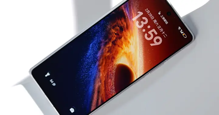 荣耀新机皇，第五代骁龙8至尊版+7150mAh，“满配”折叠屏不贵了