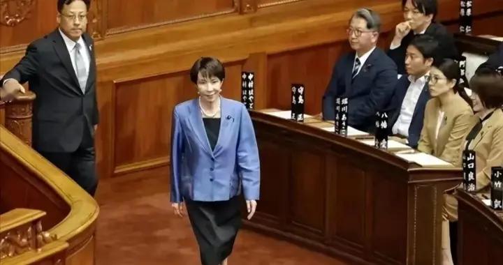 狂妄！高市早苗正在备战，要赌上国运？解放军首批打击目标确定！