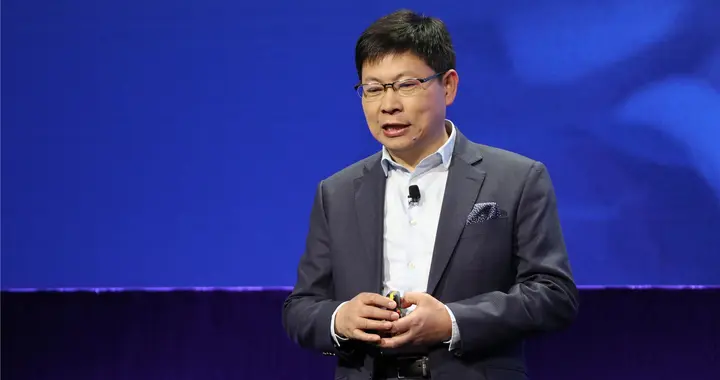 库克在中国碰壁，长鑫科技拒绝降价，余承东“意外”透露原因