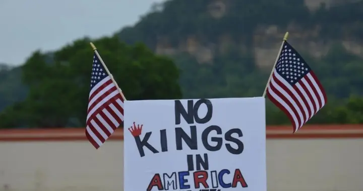 拦不住了！900万美国人提前投票，特朗普百般阻挠全都落空