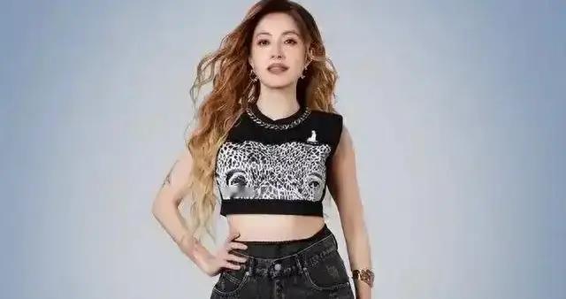 彻底翻车！蚌埠群星演唱会沦为大型骗局，观众怒喊退钱