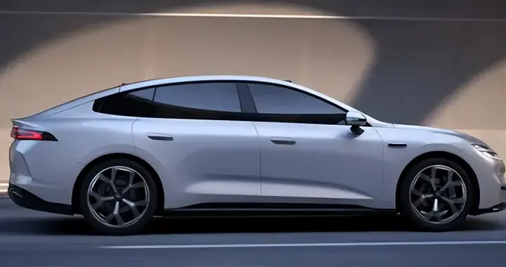 长安启源A06基于SDA架构，以软硬件解耦持续进化