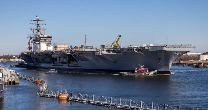 着火加挨饿，美军航母再次频发问题，引以为傲的航母经验正在丧失