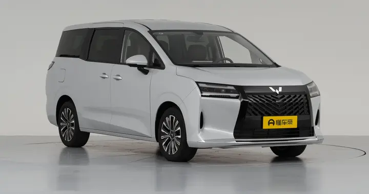 我拿五菱星光730 PHEV当了一周“奶爸专车”，说点大实话