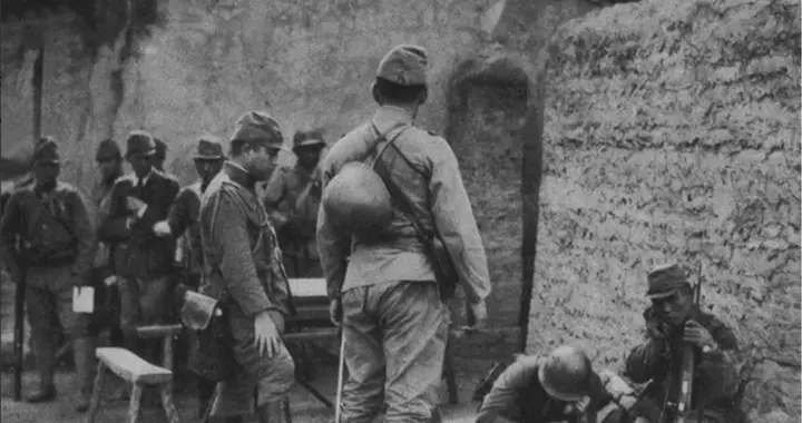 6名侦察兵智斗1500人，日伪互相残杀，伪军团长：八路诡计多端