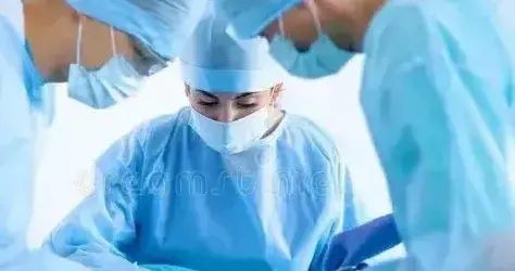 学医儿子说“医生骂不能还口，打不能还手只能跑” 暗暗下了一决定