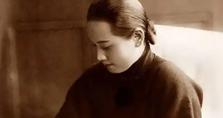 宋庆龄拒绝与孙中山合葬，直言：她伴我53年，我答应要和她葬一起