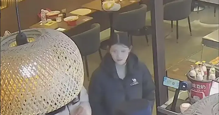 女大学生餐馆讹钱后续：正脸曝光很漂亮，家人轮番找店主目的曝光