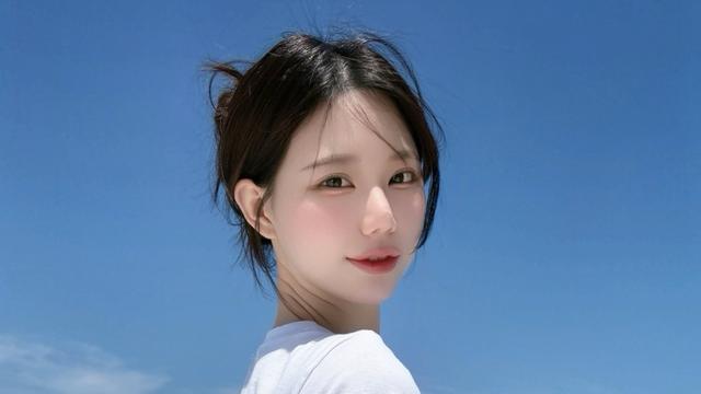 摇摇晃晃：如果手里拿着一盒薯条就更好了