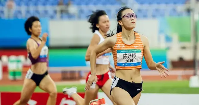 第七名也是英雄！17岁陈妤颉22秒84，让世界看清中国速度