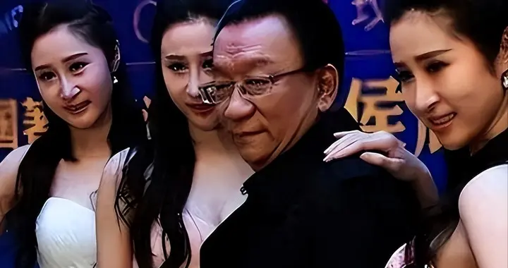 央媒怒批、坑害老百姓！臭名昭著的五大相声演员，各个难以原谅