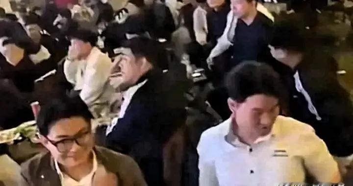 胆真大！国足2-0后河内街头民众一片死寂 中国球迷怒吼：再叫啊