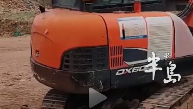 青岛瞰见：闹心！青岛崂山区门前一条路，修