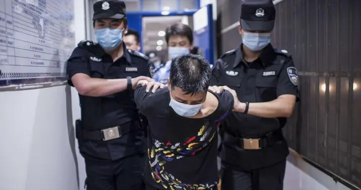 俄乌战争，让中国终于想明白了：统一台湾前，这3种人必须铲除
