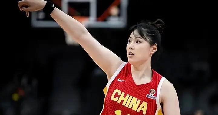 拒不躺平！李月汝官宣加盟，满档赛程要硬刚到底，宫鲁鸣心里有数