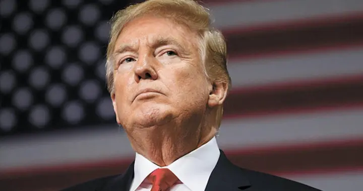 美军封锁三天后，伊朗宣布全面开放海峡，特朗普通告全球：谢谢！