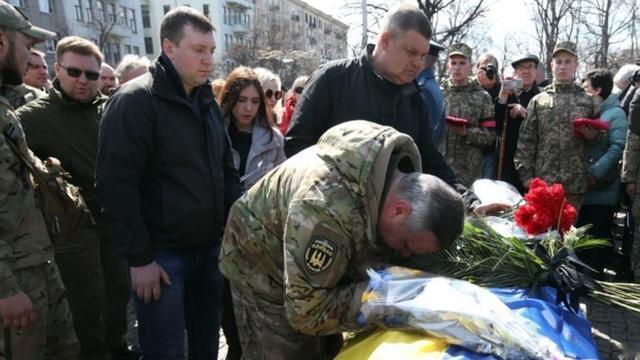 祝勇文智：俄乌战场真相：当一万两千具遗体