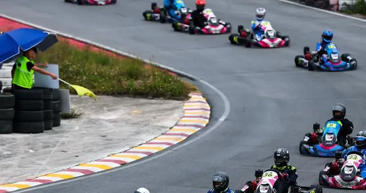 扒开卡丁车底裤！娱乐车VS 竞技车区别在哪？