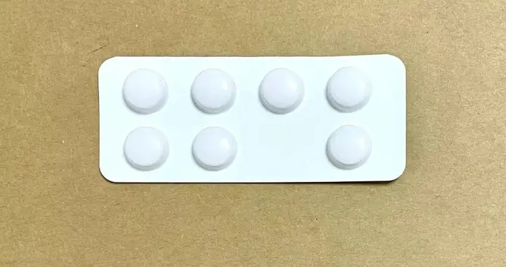 强迫症震怒：好好一板药，为什么非要少给一颗！