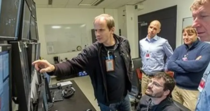 40年无人超越 美国1.4亿机床精度达25纳米 垄断太空武器核心制造